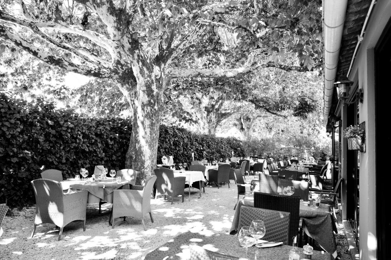 Hotel Le Bernon Connaux Esterno foto
